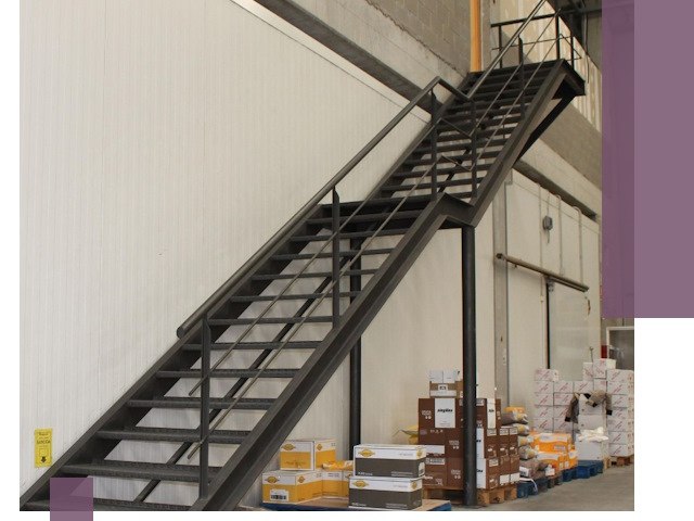 Лестницы для производства в Усолье-Сибирском — изготовление и монтаж
