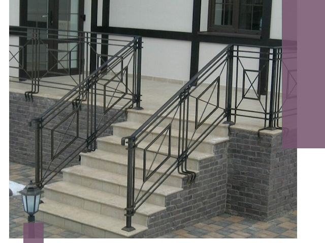 Перила для крыльца в Усолье-Сибирском — монтаж, изготовление и установка