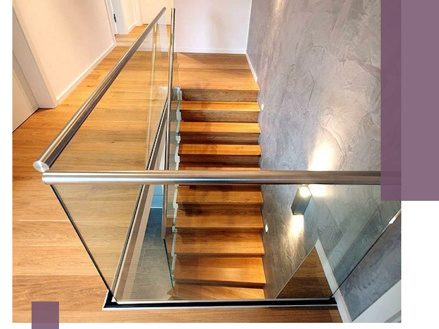 Перила для лестницы в доме — изготовление и монтаж в Усолье-Сибирском