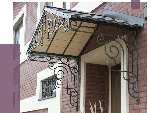 Двускатные козырьки в Усолье-Сибирском под ключ от 12900 руб.