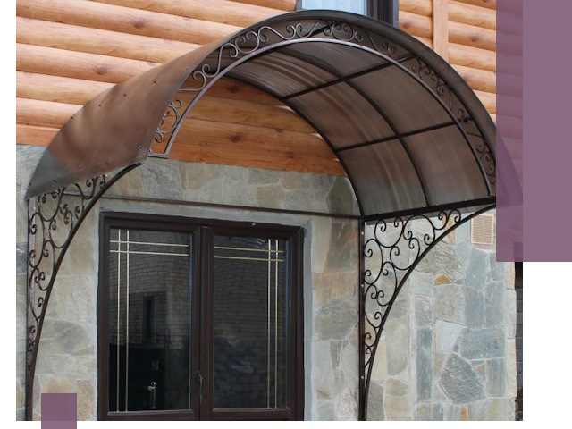 Арочные козырьки под ключ в Усолье-Сибирском: изготовление и монтаж